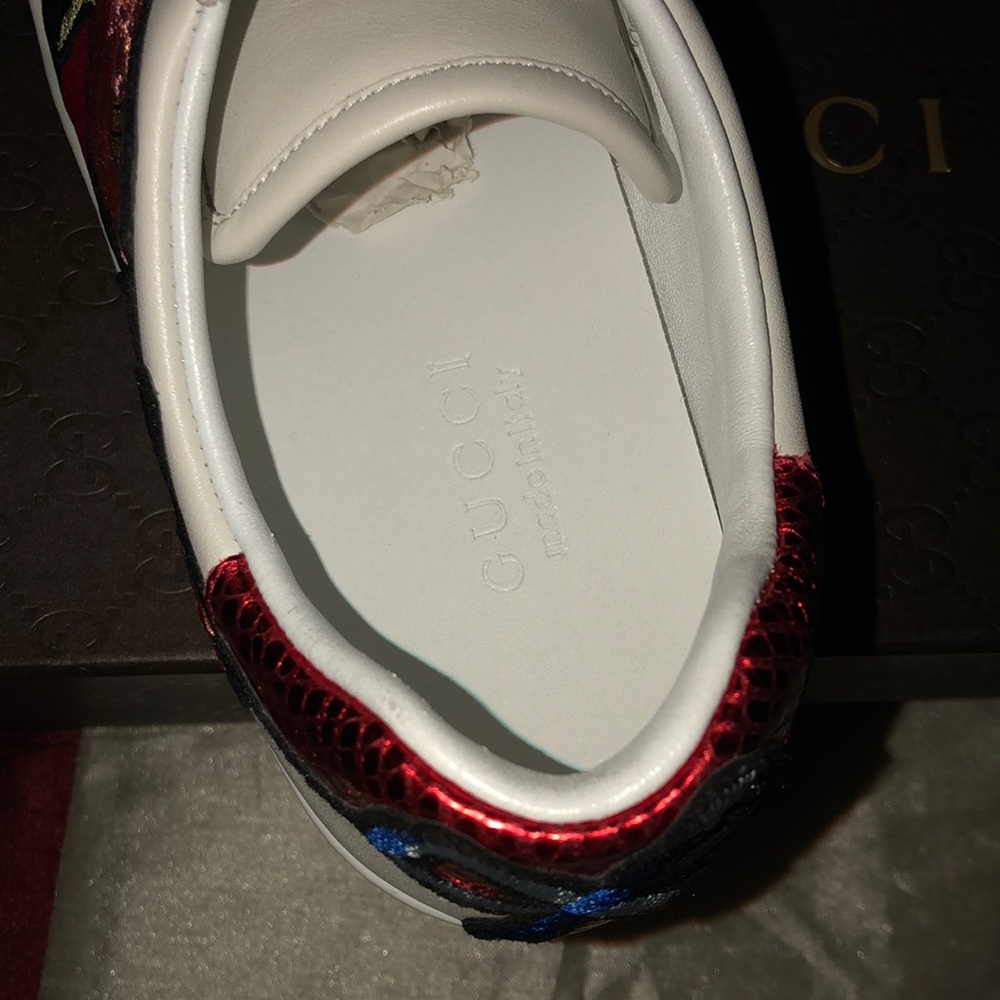 Authentic gucci